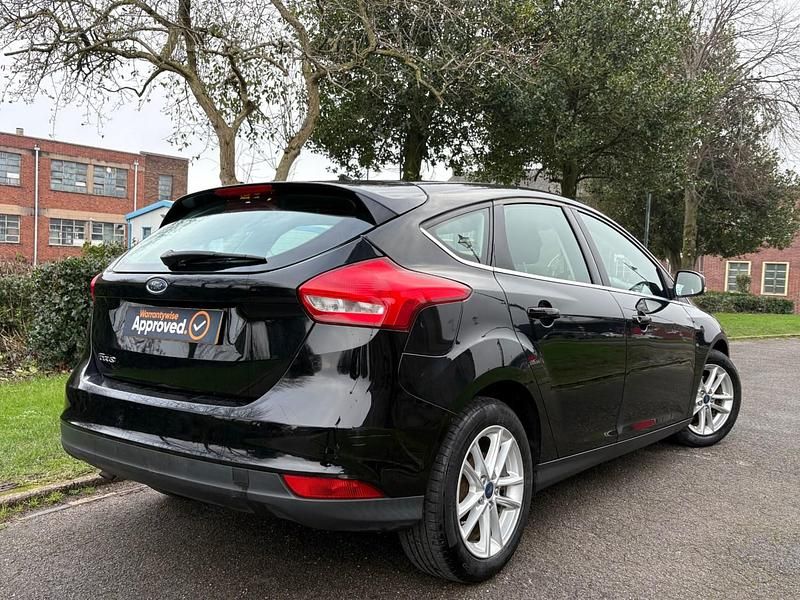 Used Ford Focus Zetec 2016 Black Hatchback