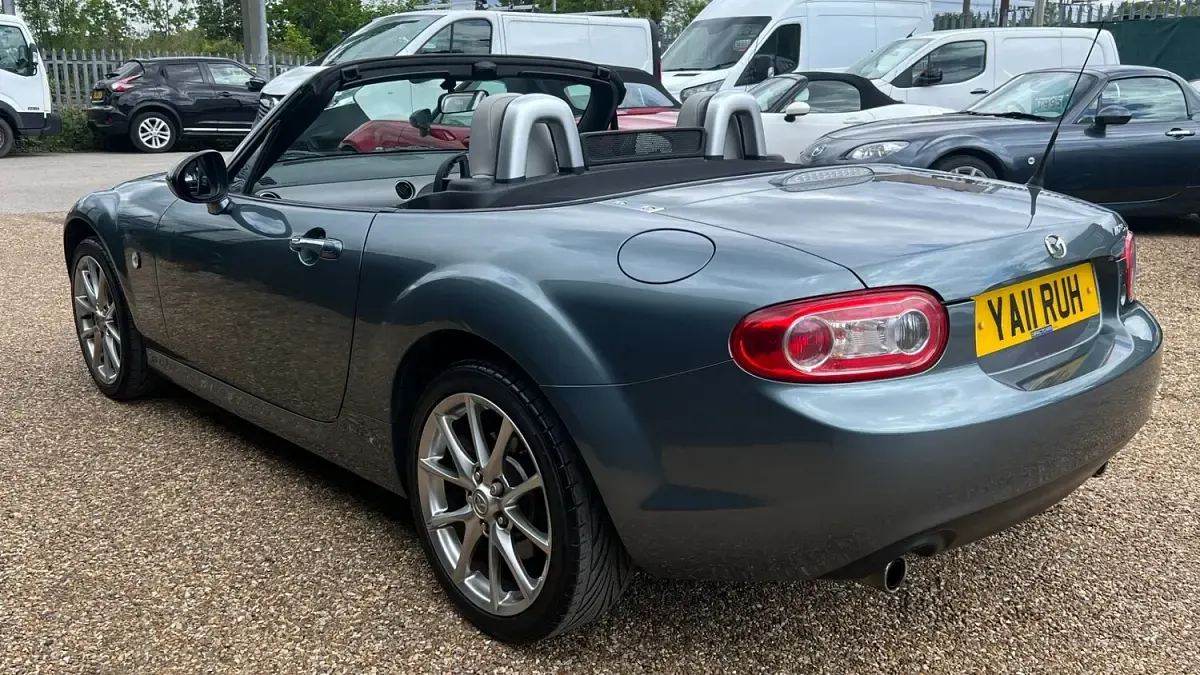 Used Mazda MX5 126 HP (92 kW) 2011 Grey Cabriolet
