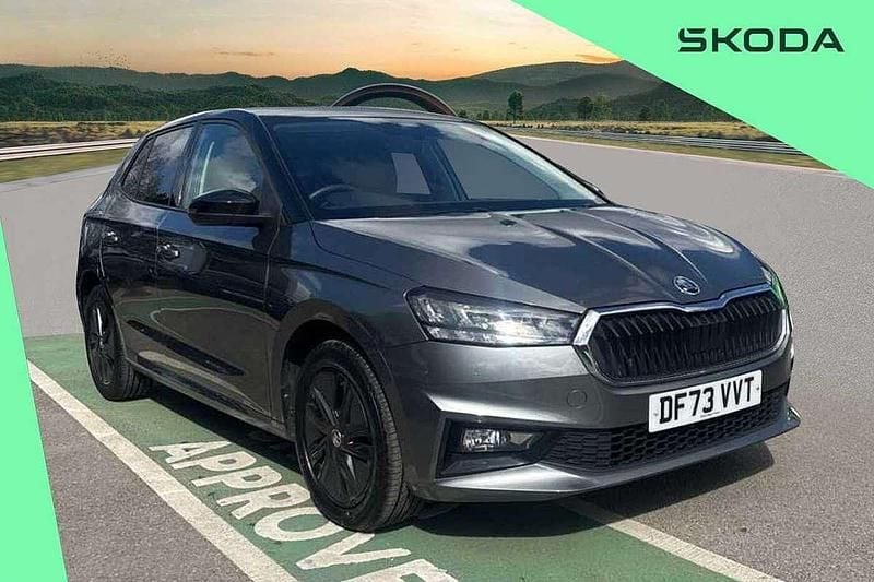 Graphite grey metallic body / black magic pearl effect roof Used 2023 Skoda Fabia Colour Edition Hatchback | £14,200 (Fair price) - Image 1/4