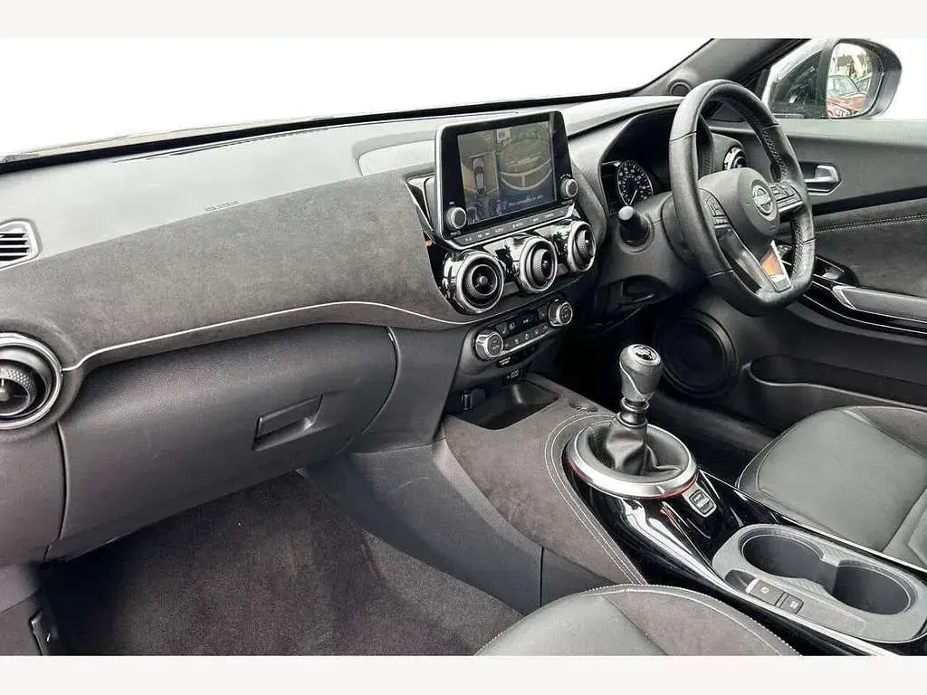 Used Nissan Juke Tekna+ 117 HP (86 kW) 2024 Red SUV