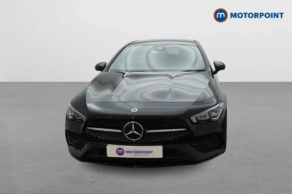 Begagnad Mercedes CLA200 AMG Line Premium 2022 Svart Kombi