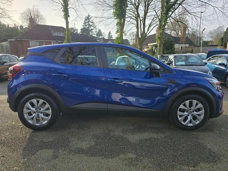 Used Renault Captur Iconic 2021 Blue SUV