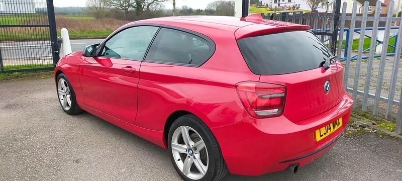 Used BMW 116 Sport Line 2014 Red Hatchback