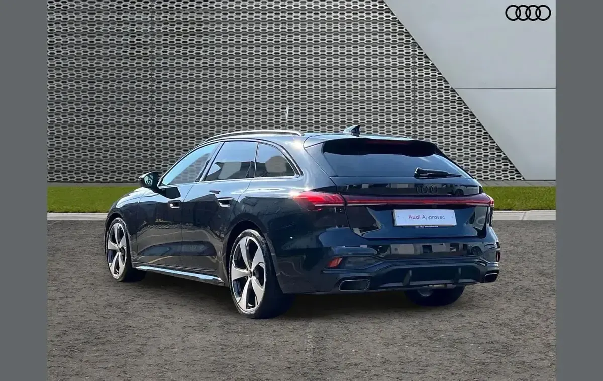 Used Audi A5 Advanced 200 HP (147 kW) 2025 Black Estate