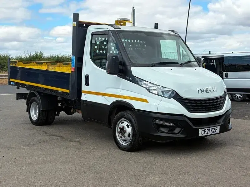 Used Iveco Daily 130 HP (95 kW) 2021 White