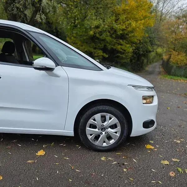 Używany Citroën C4 Picasso VTR Sport 2014 Biały Minivan