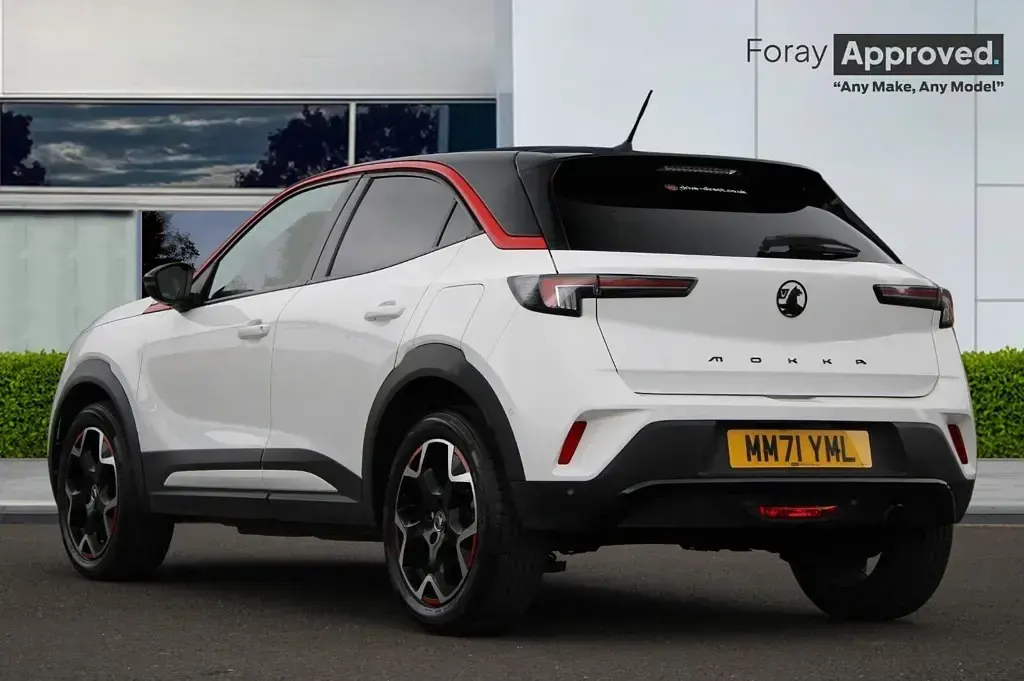 Used Vauxhall Mokka SRi 2022 White SUV