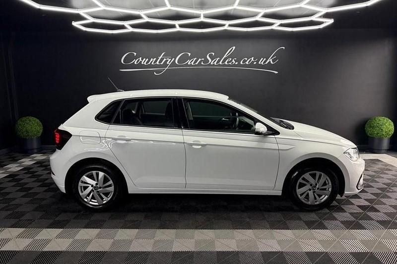 Used VW Polo Life 95 HP (69 kW) 2022 White Hatchback