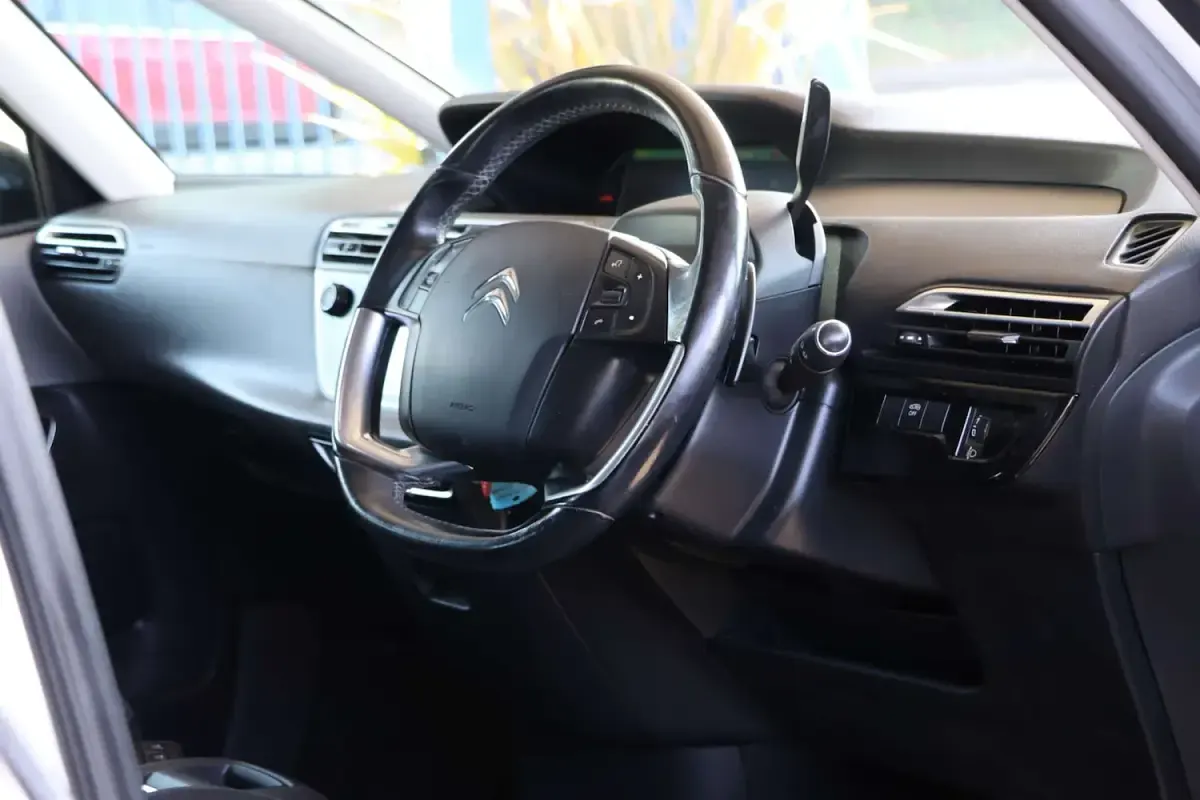 Used Citroën C4 Picasso Feel 2016 White MPV