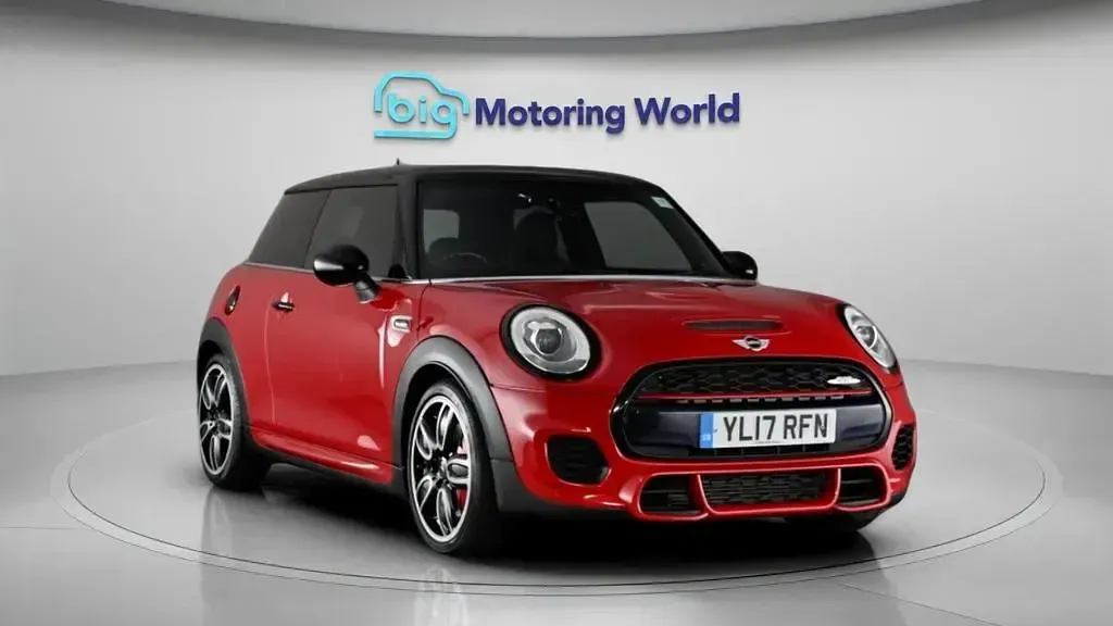 Used Mini John Cooper Works Hatch 231 HP (169 kW) 2017 Red Hatchback