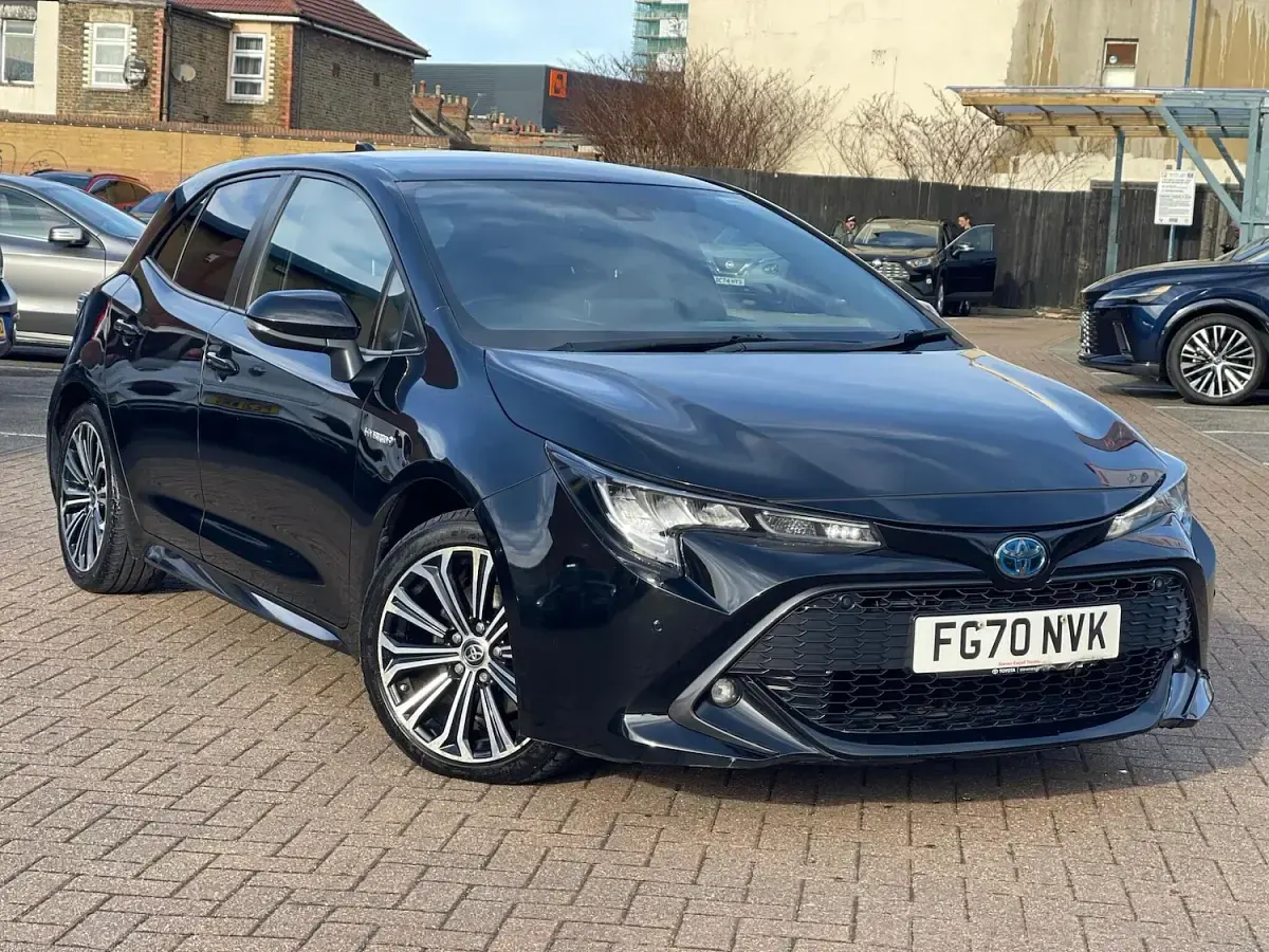Used Toyota Corolla Design 184 HP (135 kW) 2020 Black Hatchback
