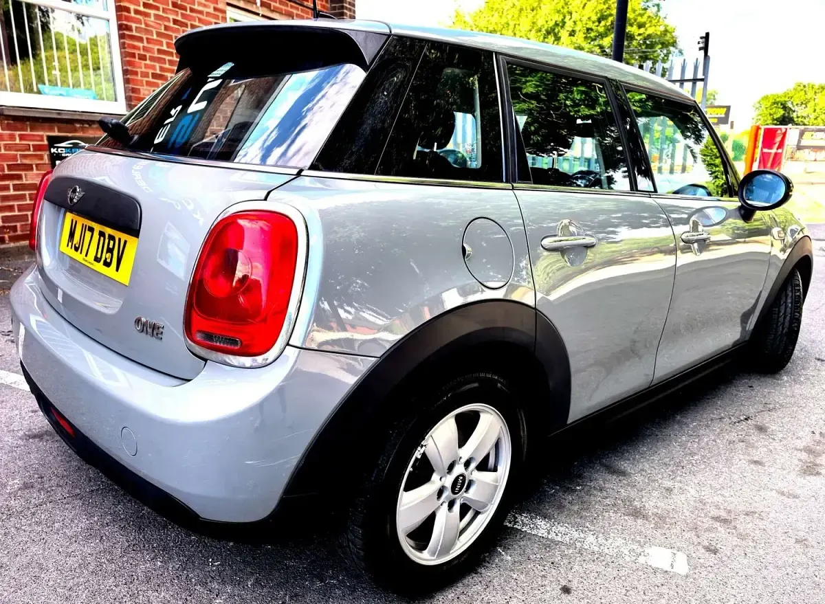 Used Mini ONE Hatch 102 HP (75 kW) 2017 Grey Hatchback
