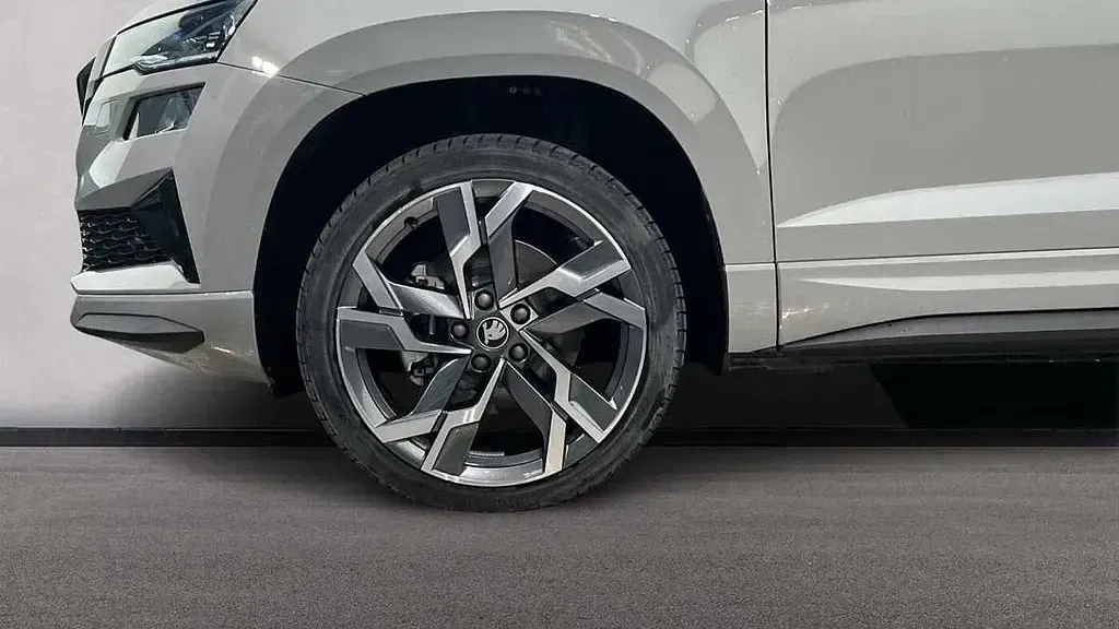 New Skoda Karoq SportLine 150 HP (110 kW) 2026 Meteor grey SUV