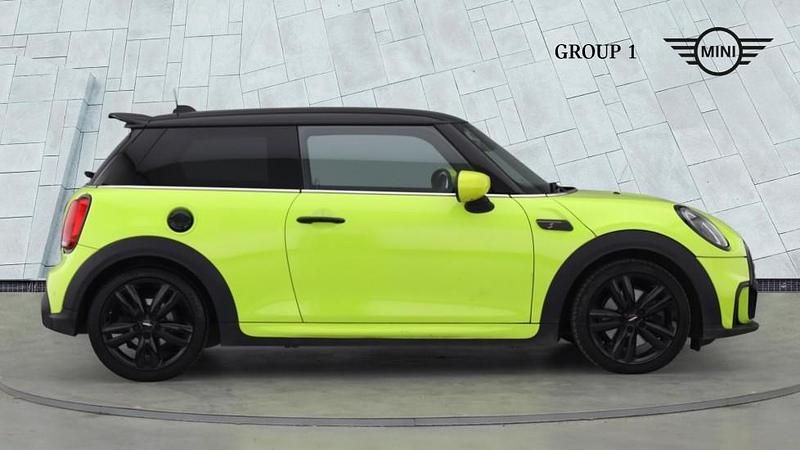 Używany Mini Cooper S Hatch 176 KM (129 kW) 2023 Żółty Hatchback