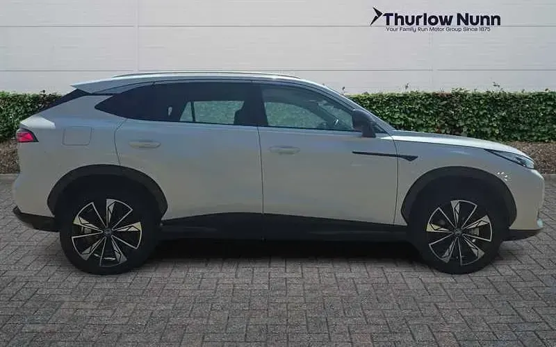 Used MG HS Trophy 170 HP (125 kW) 2025 White SUV