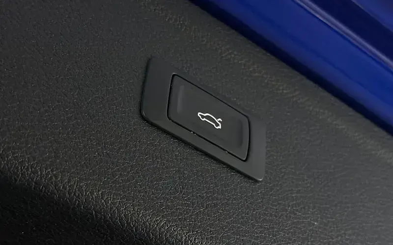Used Audi Q5 S-Line 265 HP (194 kW) 2021 Blue SUV