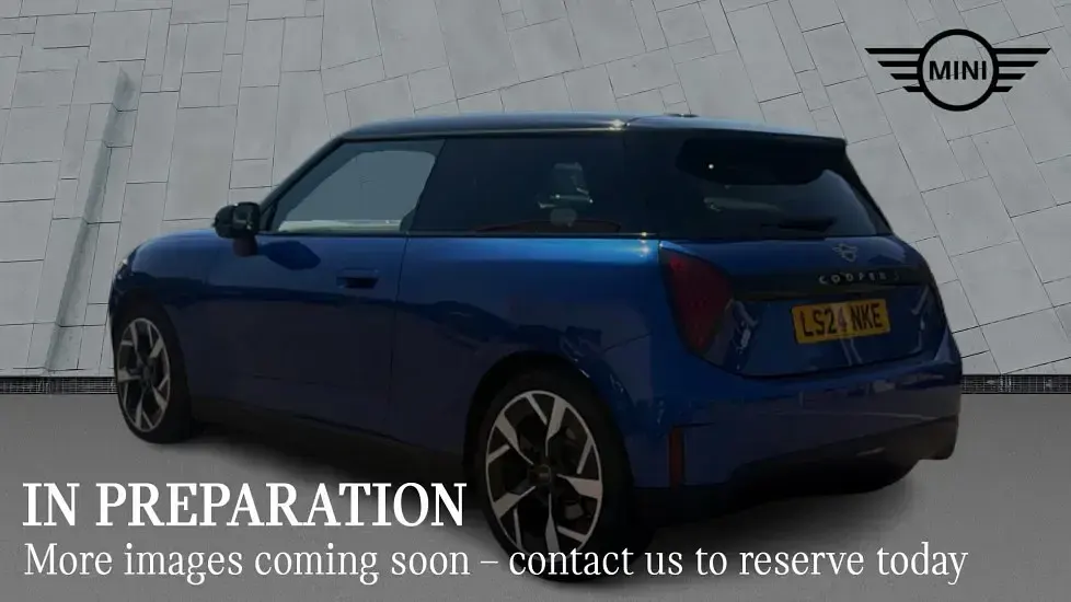 Used Mini Cooper SE Hatch 158 kW (215 HP) 2024 Blue Hatchback