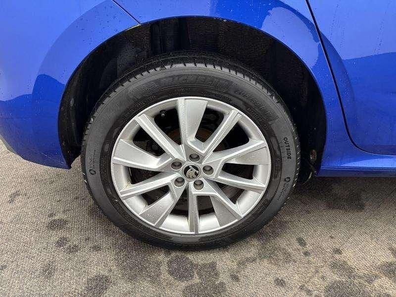 Used Skoda Kamiq SE Drive 70 HP (51 kW) 2023 Blue SUV