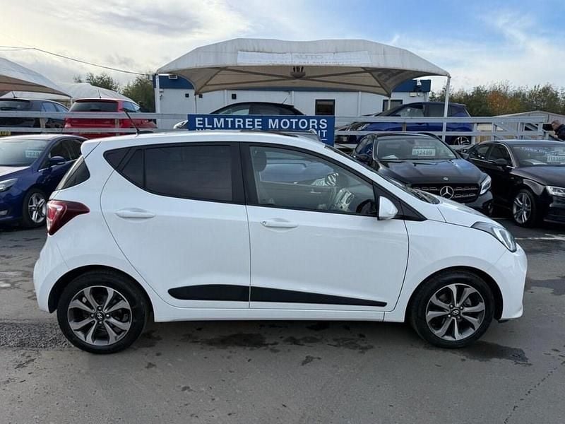 Used Hyundai i10 Premium SE 87 HP (63 kW) 2018 White Hatchback