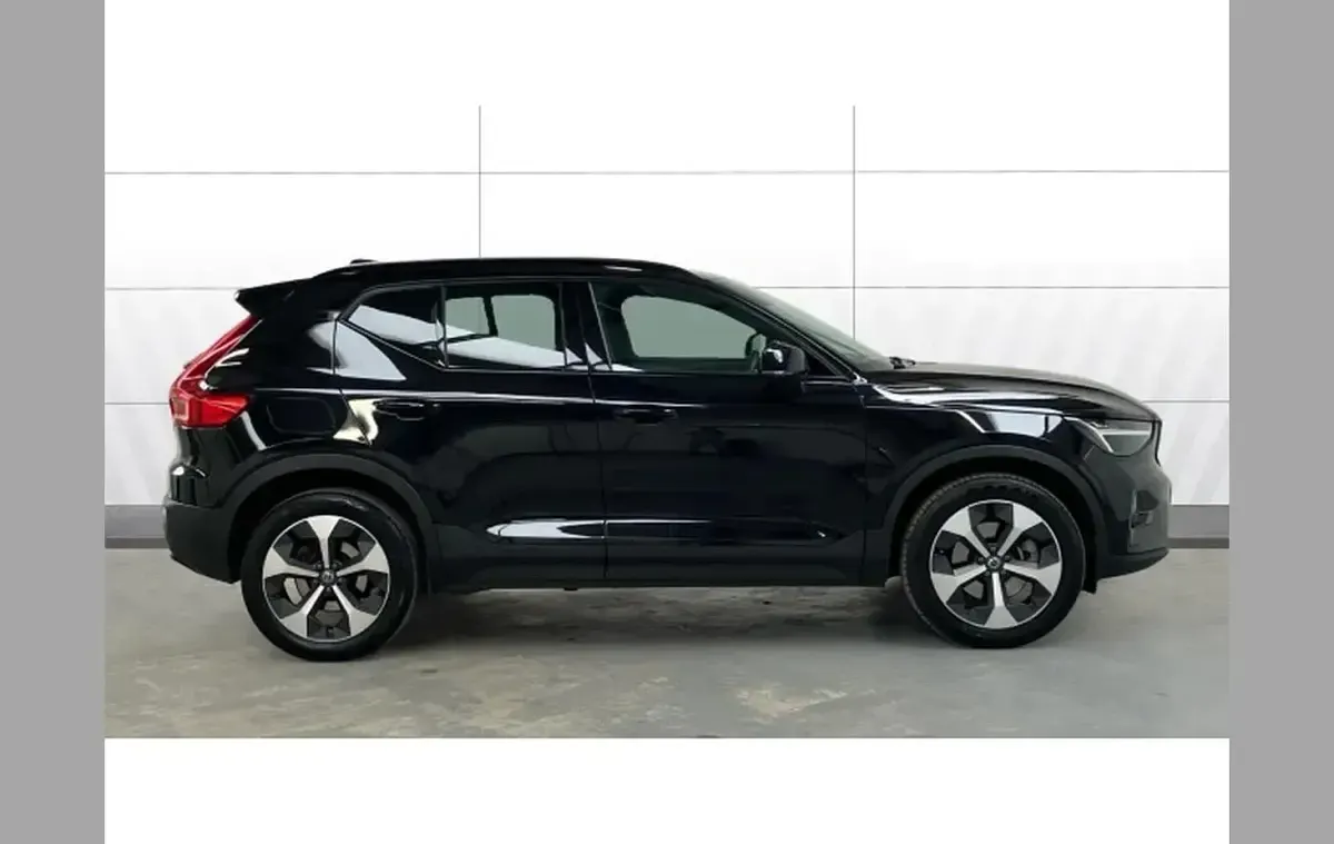 Used Volvo XC40 Plus 161 HP (118 kW) 2024 Black SUV