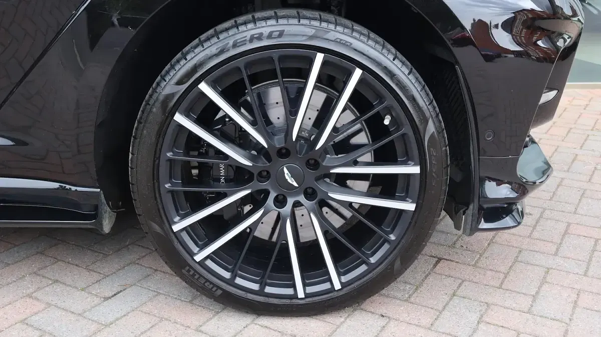 Used Aston Martin DBX 2024 Black SUV