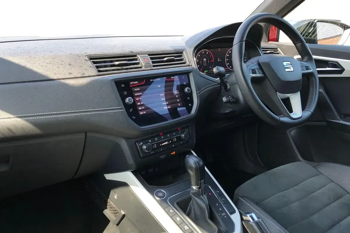 Used Seat Arona XCELLENCE Lux 116 HP (85 kW) 2019 Red SUV