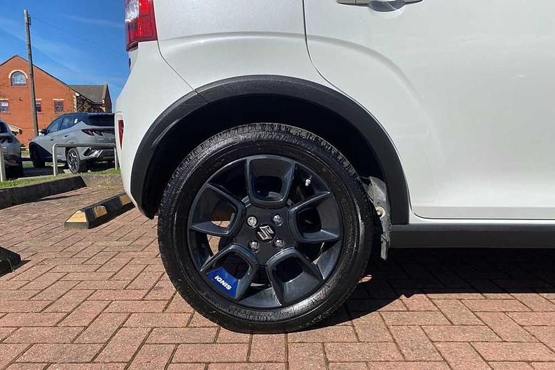 Used Suzuki Ignis SZ5 83 HP (61 kW) 2022 White SUV