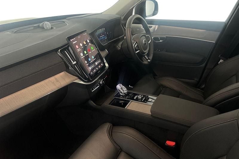 Used Volvo XC90 Ultra 455 HP (334 kW) 2025 Denim blue SUV