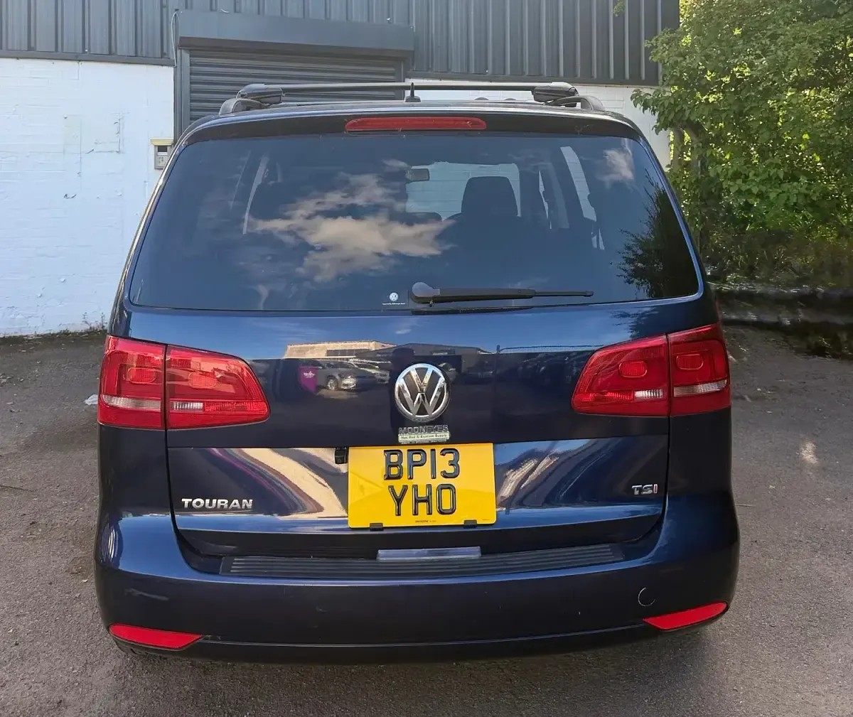 Used VW Touran 150 HP (110 kW) 2013 Blue MPV