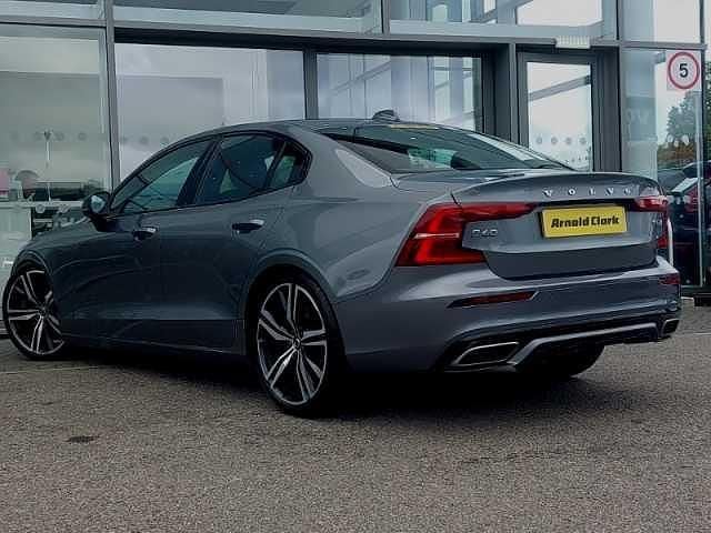 Used Volvo S60 R-Design 250 HP (183 kW) 2020 Grey Sedan