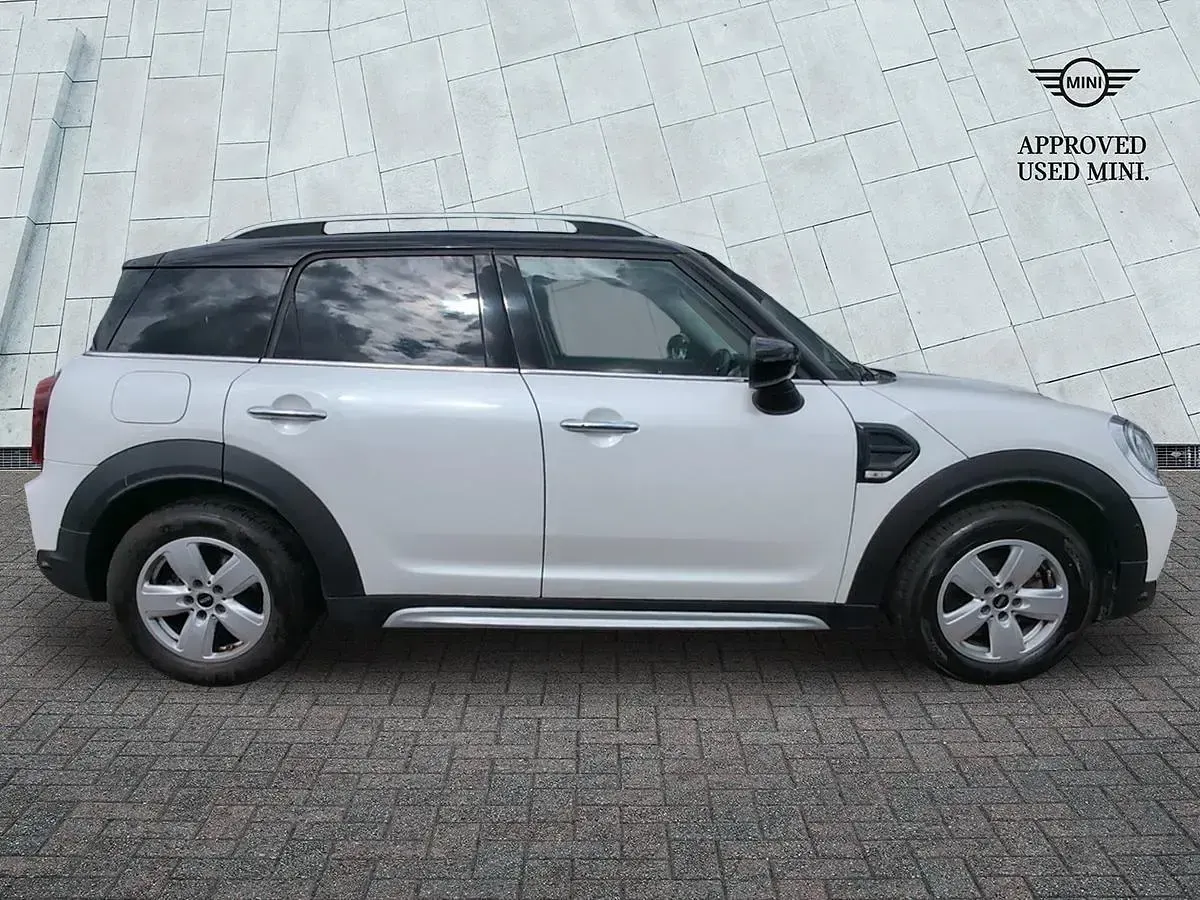 Used Mini Cooper Countryman Classic 134 HP (98 kW) 2023 White SUV