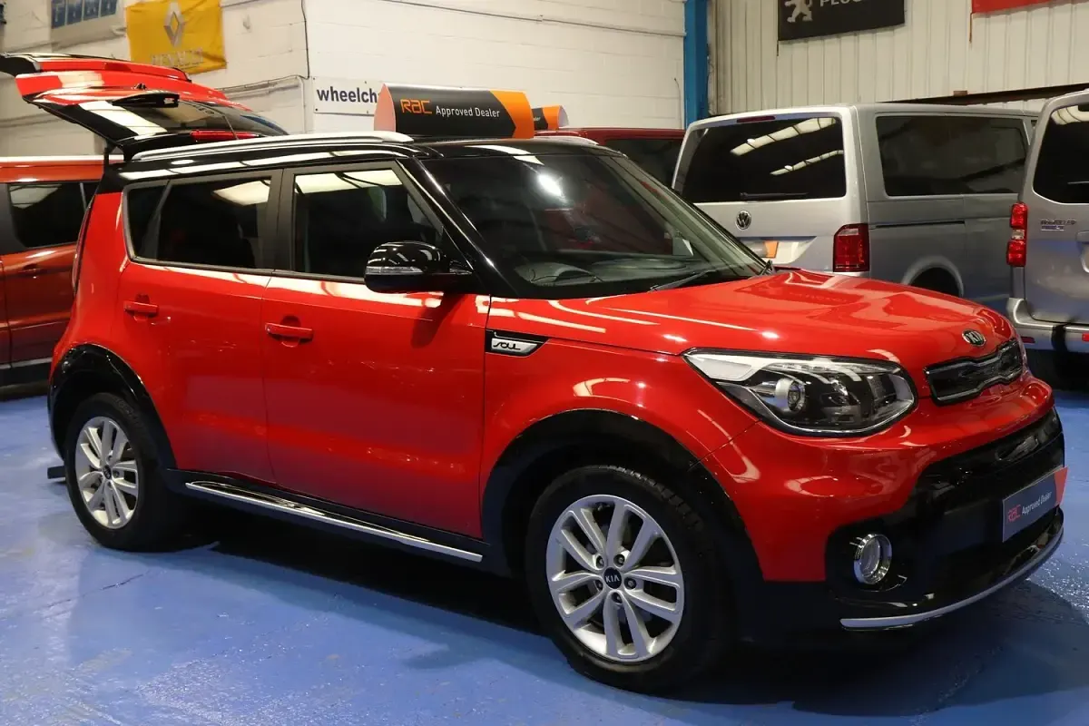 Used Kia Soul 136 HP (100 kW) 2018 Red SUV