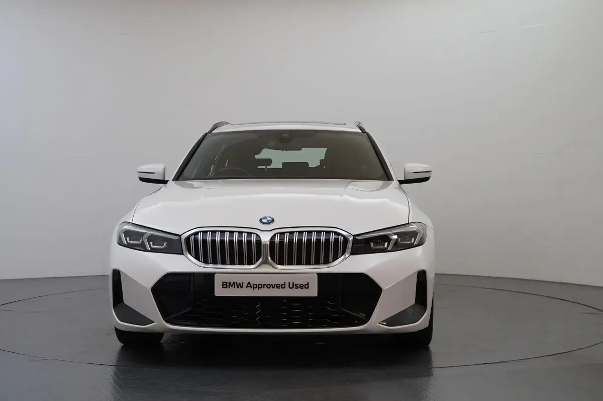 Used BMW 320 M Sport 181 HP (133 kW) 2023 White Estate