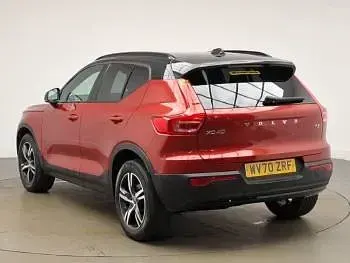 Used Volvo XC40 R-Design 163 HP (119 kW) 2020 Red SUV