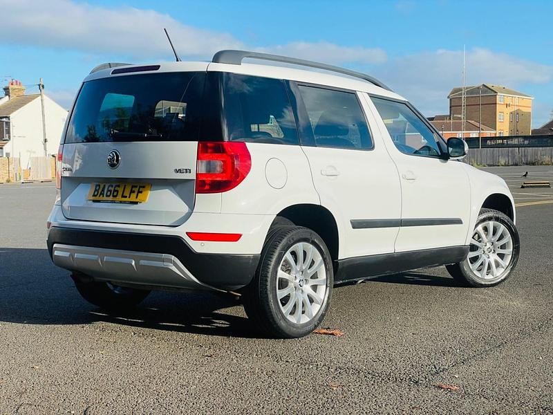 Used Skoda Yeti SE 2017 White SUV