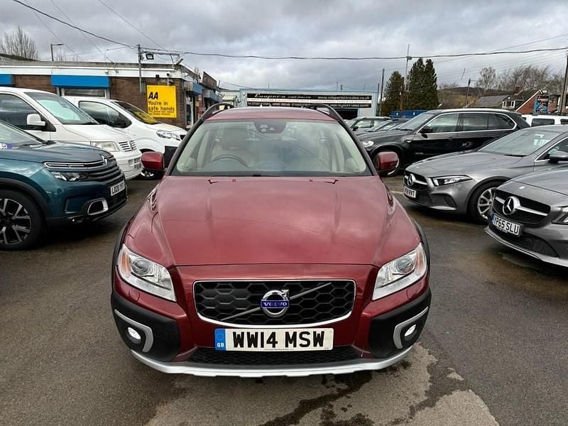 Used Volvo XC70 SE Lux 215 HP (158 kW) 2014 Red Estate