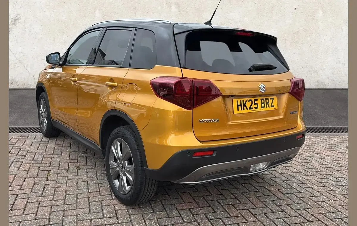Used Suzuki Vitara 116 HP (85 kW) 2025 Yellow SUV