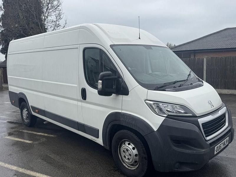 Second-hand Peugeot Boxer 2017 Alb Van