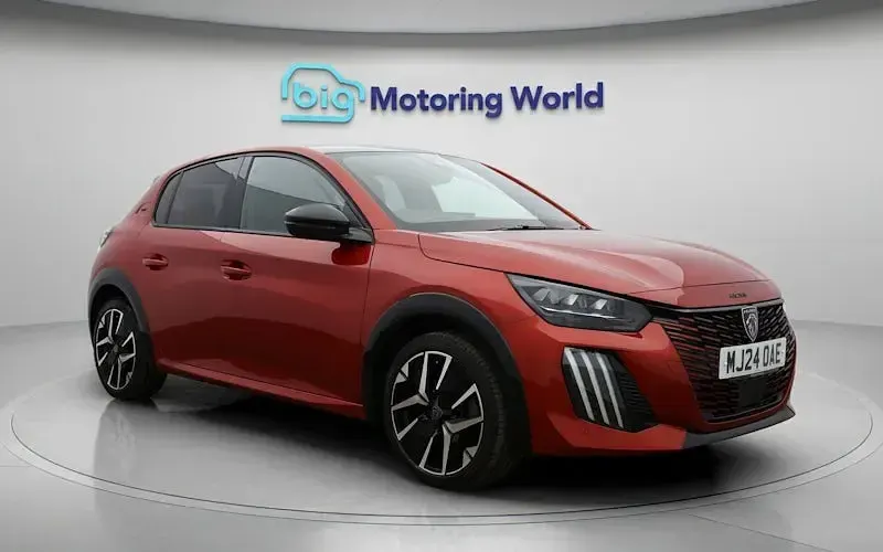 Gebraucht Peugeot 208 GT 102 PS (75 kW) 2024 Rot Kleinwagen