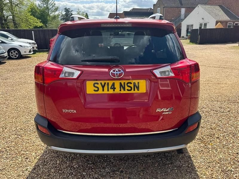 Used Toyota RAV4 150 HP (110 kW) 2014 Red SUV