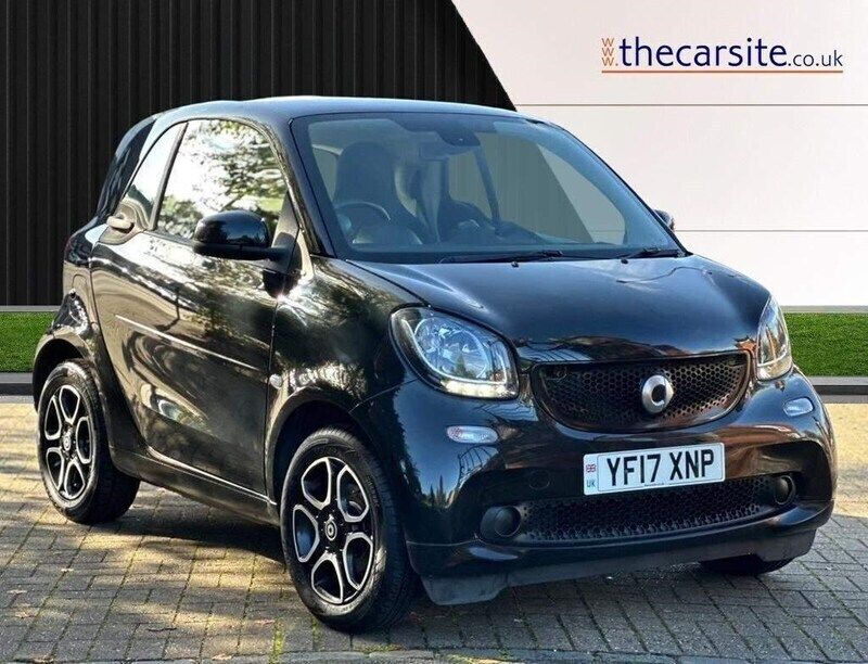 Black Used 2017 Smart ForTwo Coupé Premium Coupe | £9,995 (A bit pricey) - Image 1/3