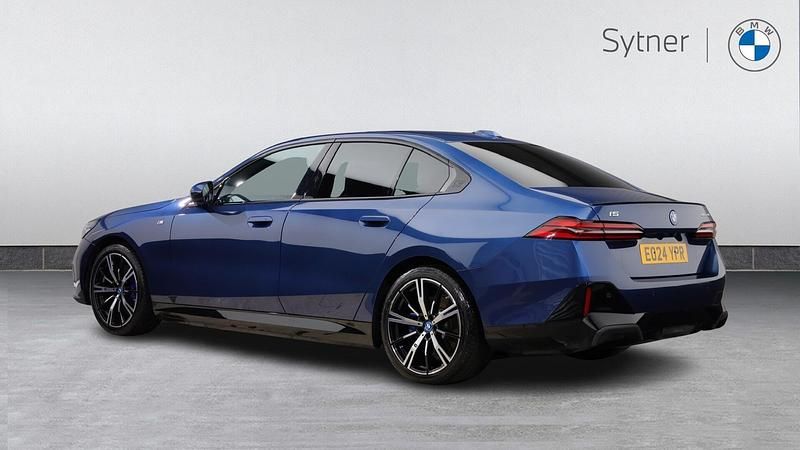 Used BMW i5 M Sport 246 kW (335 HP) 2024 Blue Sedan