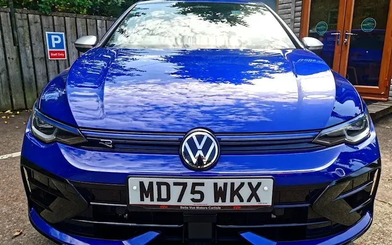 Used VW Golf VIII R 333 HP (244 kW) 2026 Blue Hatchback