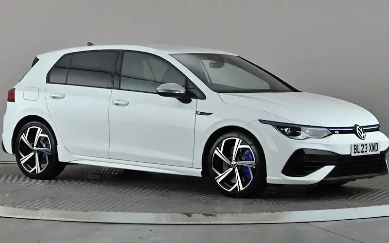 Used VW Golf VIII R 320 HP (235 kW) 2024 Hatchback