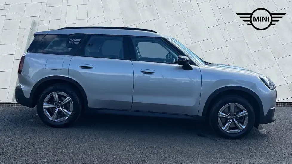 Used Mini Countryman 168 HP (123 kW) 2024 Silver SUV