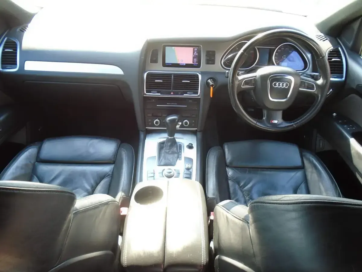 Used Audi Q7 S-Line 2010 Brown SUV