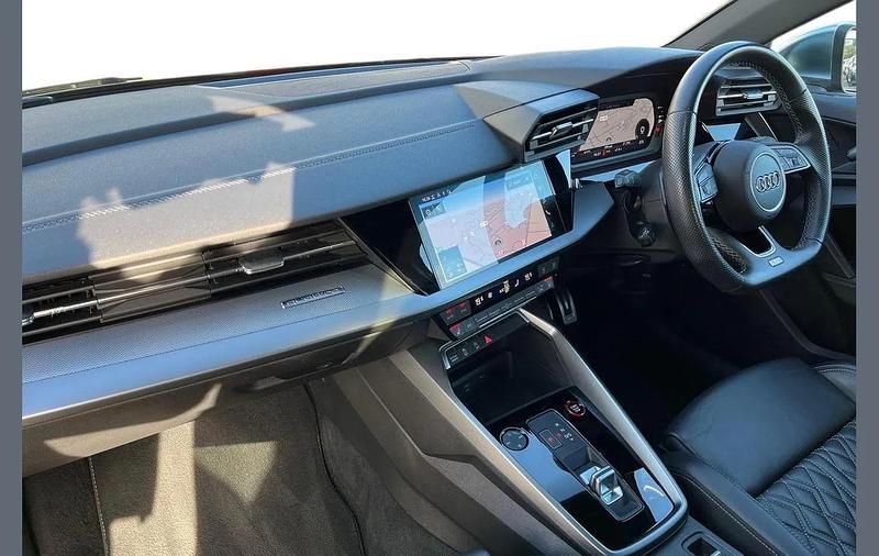 Used Audi S3 Sportback Comfort 310 HP (228 kW) 2021 Black Hatchback