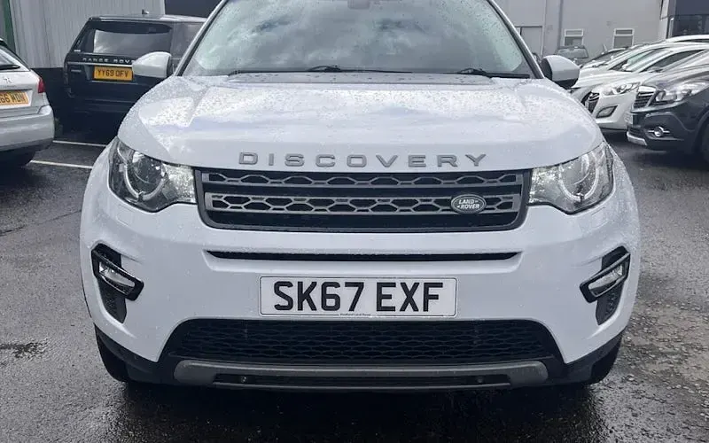 Used Land Rover Discovery 5 SE 179 HP (131 kW) 2019 SUV