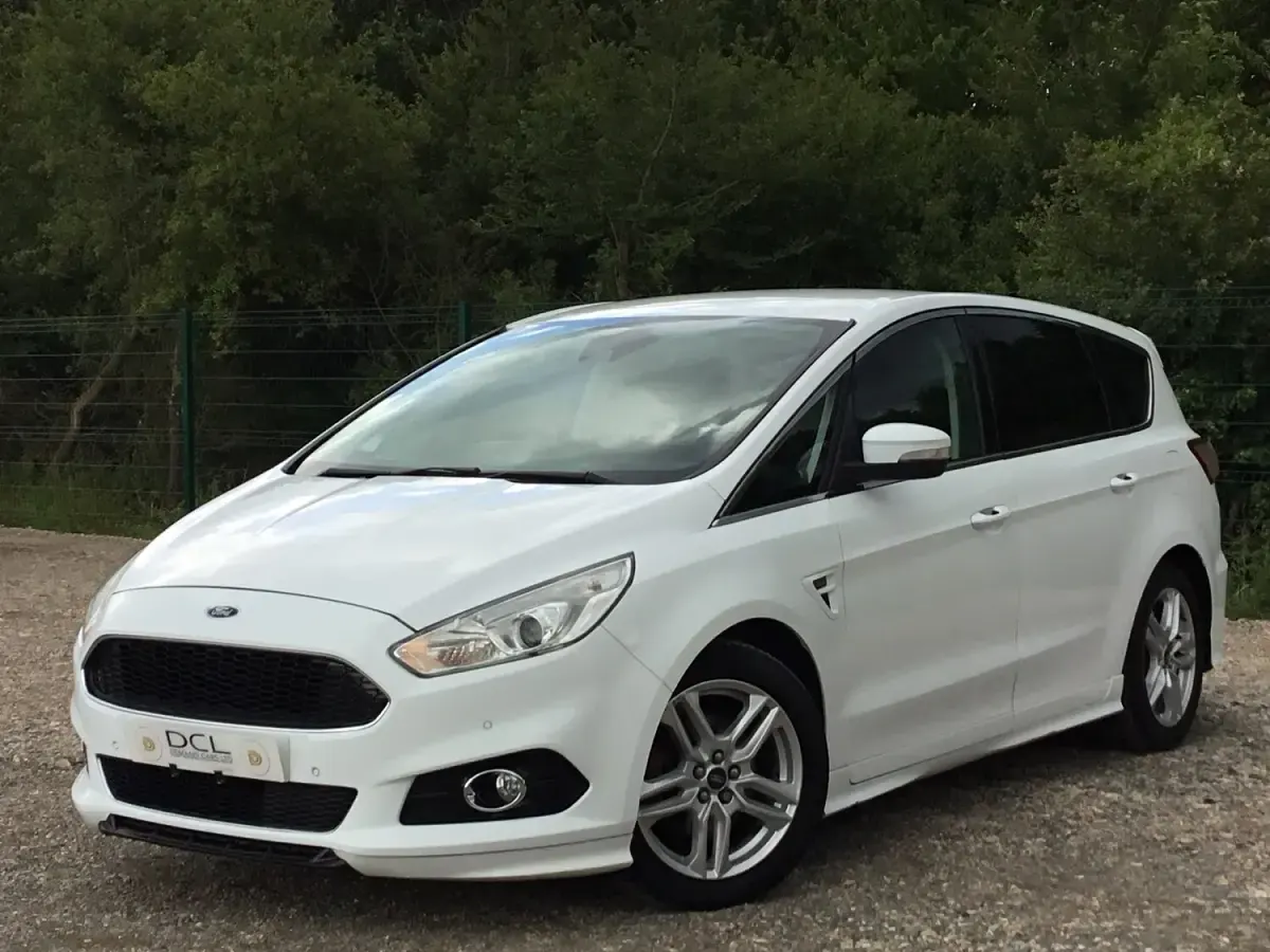 Used Ford S-MAX Sport 180 HP (132 kW) 2015 White MPV