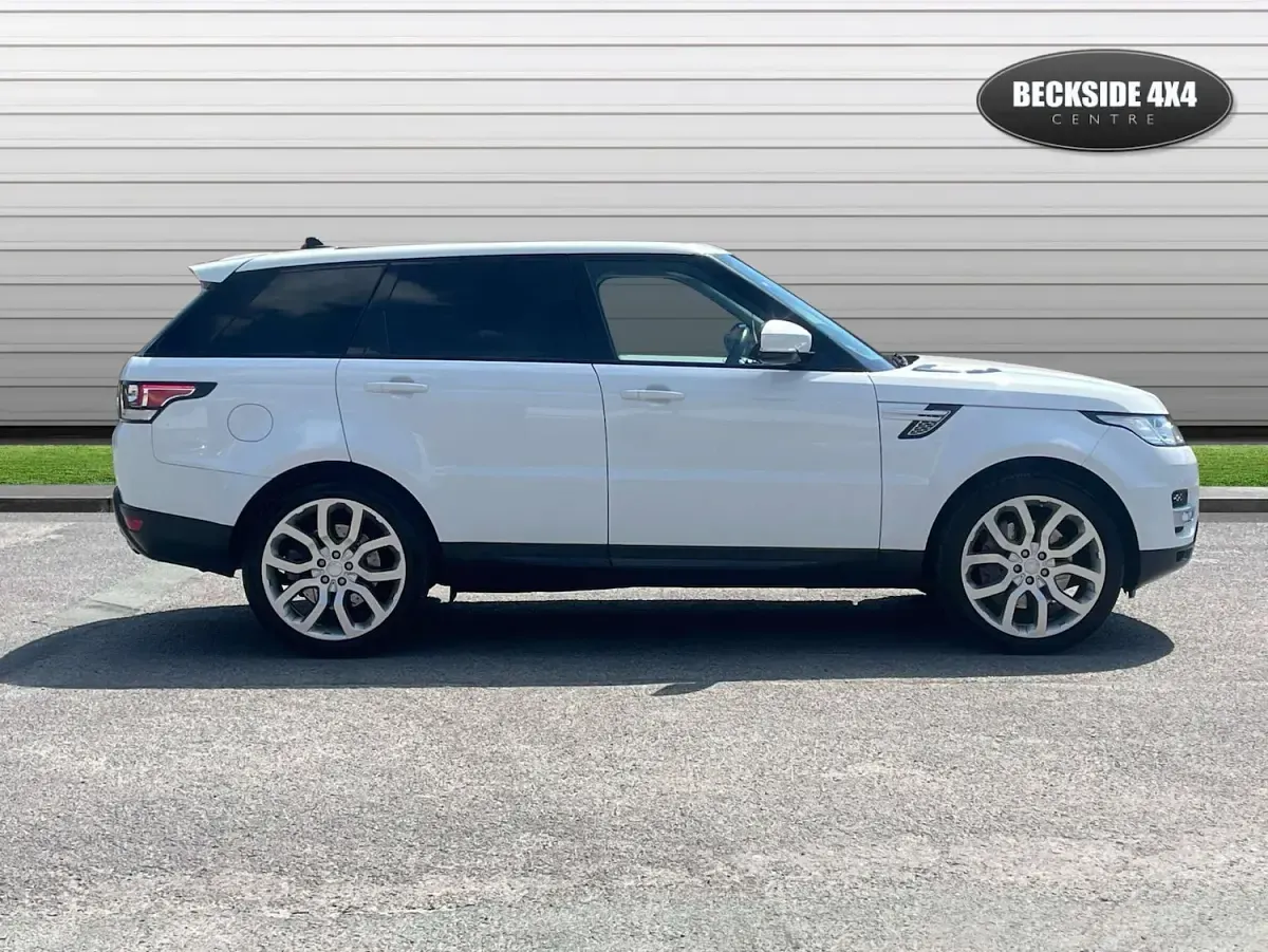 Used Land Rover Range Rover HSE 258 HP (189 kW) 2015 White SUV